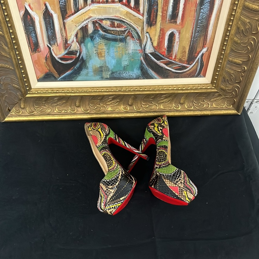 Christian Louboutin Daffodile Python Preowned/Used - image 7